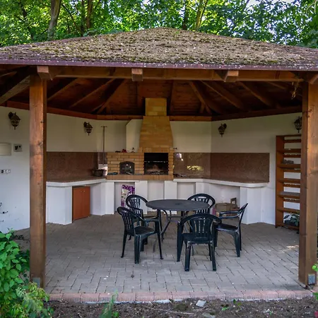 Kastiel Villa *
