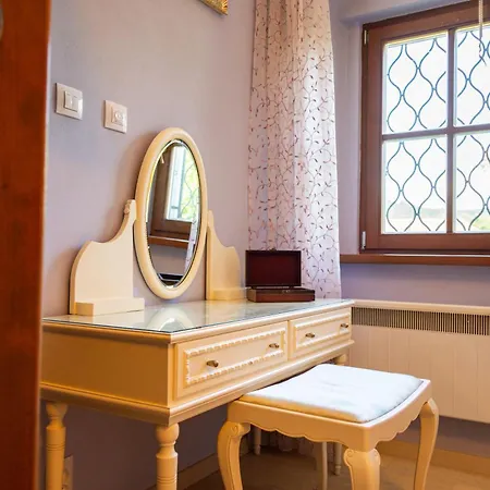 Kastiel Villa Pravenec